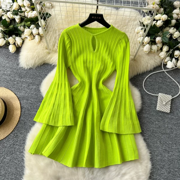 LE2471 Hepburn Style Mini Knitted Dress Female Autumn Winter Temperament Lotus Long Sleeves Korean Slim Fold Short Sweater Dress