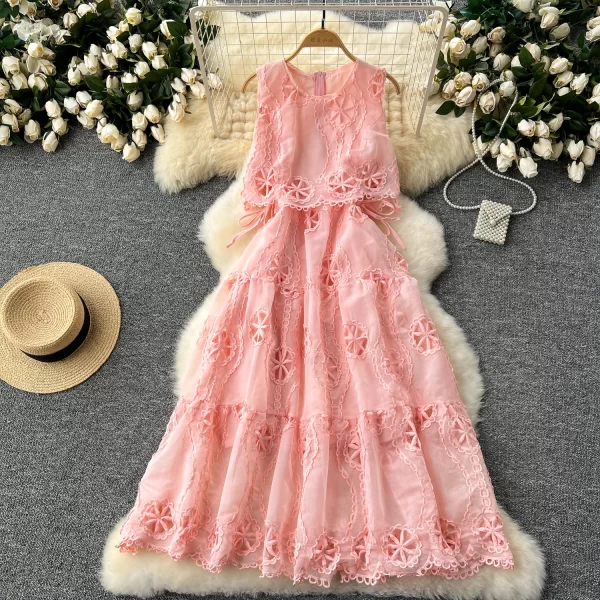 LE2449 Elegant Long Dress Women Hollow Lace Embroidery Sleeveless Vest Dress Banquet Herben Socialite Dinner Party Long Dress