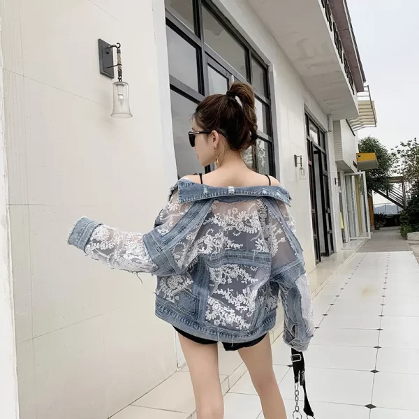 New Women Fashion Plus Size Denim Jacket Light Blue Transparent 3d Lace Sleeve Distressed Denim Jacket Women