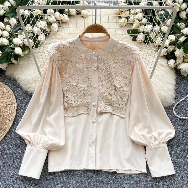 LW0373 22025 New Female Shirt Hollowed Lace Round Neck Single Breasted Lantern Sleeve Top Blouses Elegant Women Ladies