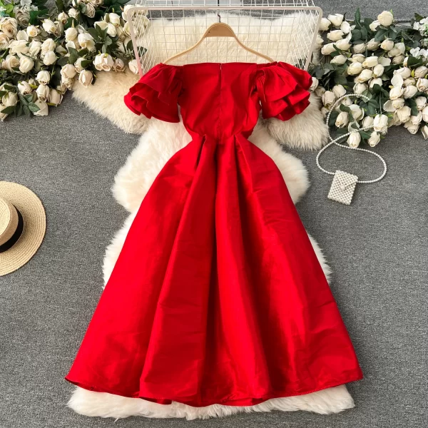 LE2454 Runway Pleated Off-The-Shoulder Dinner Dress Lady Red Minority Toasting Midi Dress Socialite Party Large Hem Banquet Robe