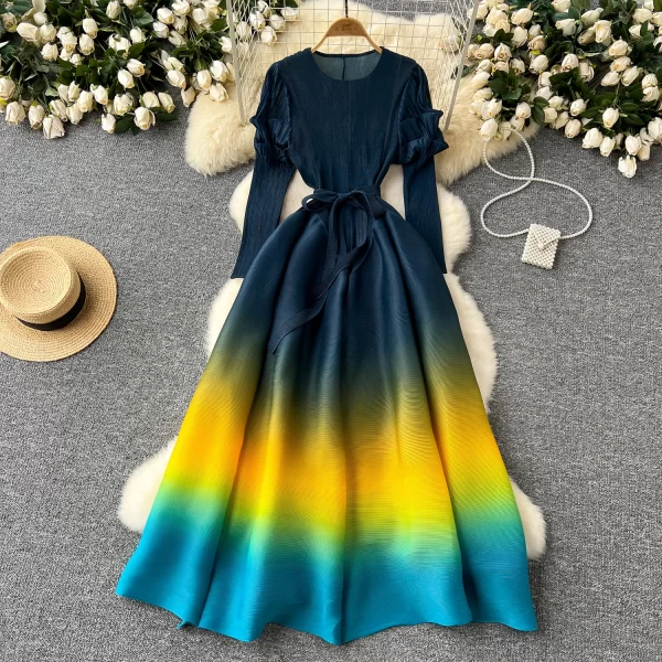 LE2528 Vintage Loose Long Evening Gown O-Neck Flower Buds Sleeve Gradual Color Pleated Dress Female Large Size Socialite Dress