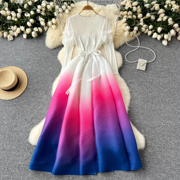 LE2528 Vintage Loose Long Evening Gown O-Neck Flower Buds Sleeve Gradual Color Pleated Dress Female Large Size Socialite Dress